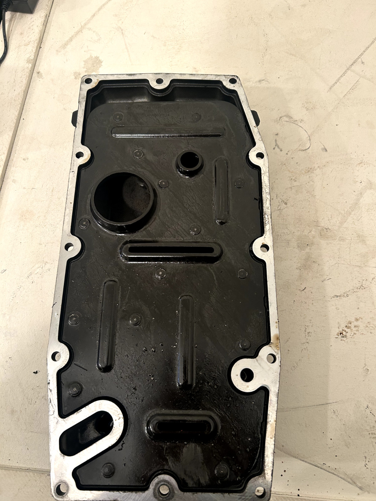 17-24 Harley FLHTCUTG Tri Glide Ultra Transmission Oil Tank Bottom Pan