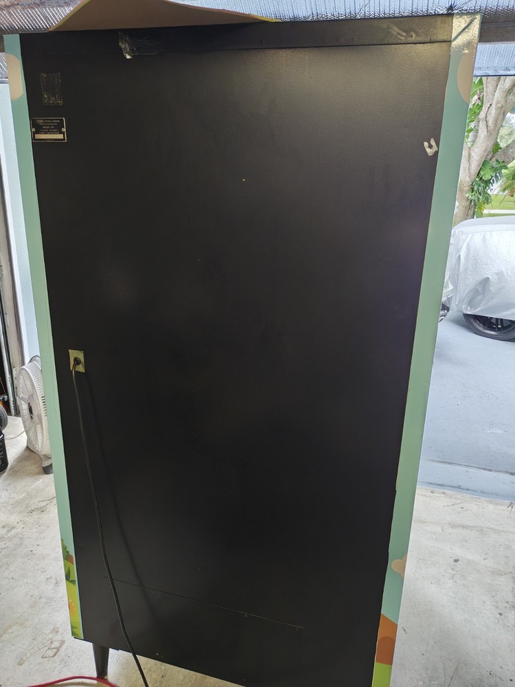 Inchy's Book Vending Machine