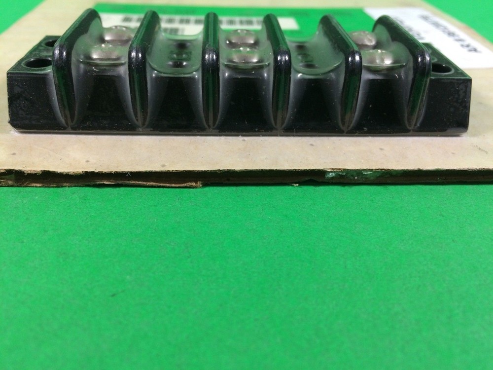 Marathon Terminal Block -- EA5-305 -- New