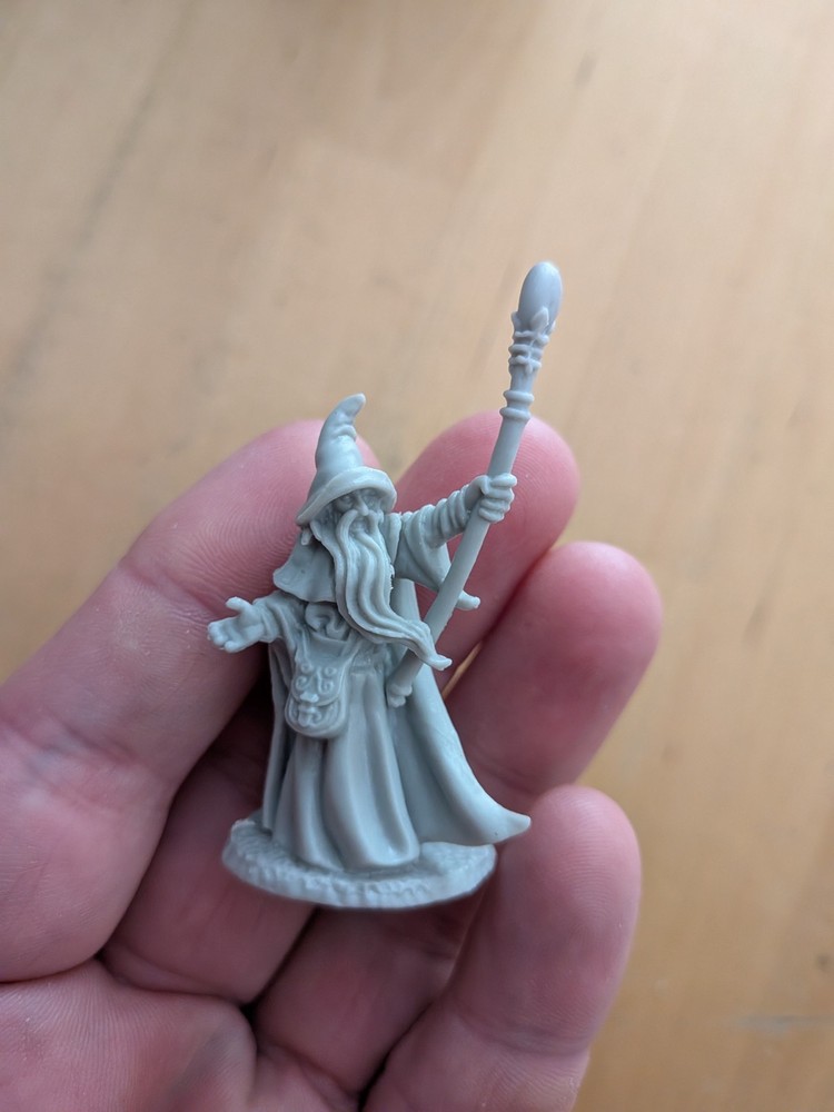 Reaper Bones 4 Arakus Landarzad, Wizard