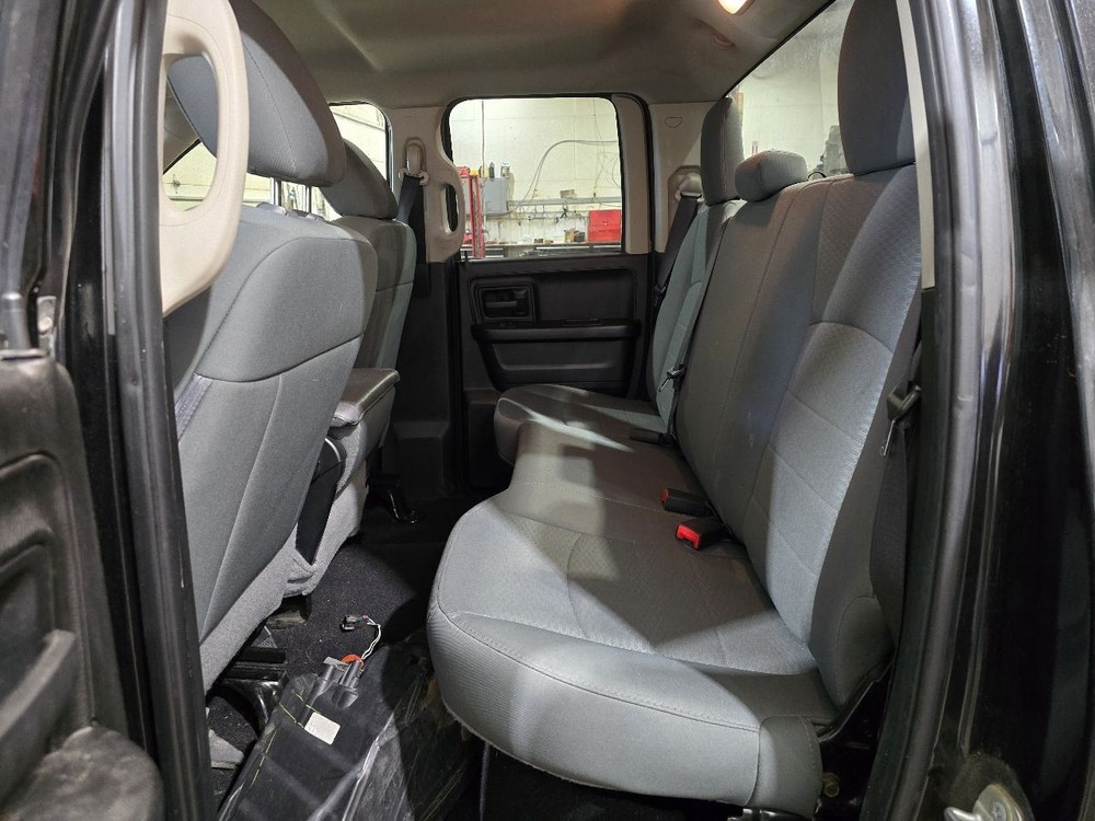 RAM1500 2018 Air Shutter 624724