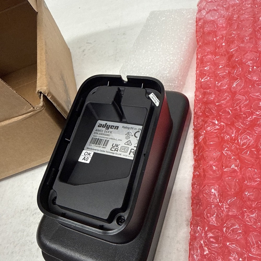 Adyen AMS1 Charging Dock