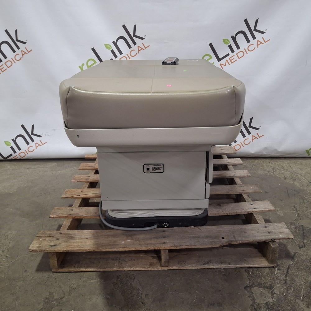 Midmark 405 Hi-Low Power Exam Table