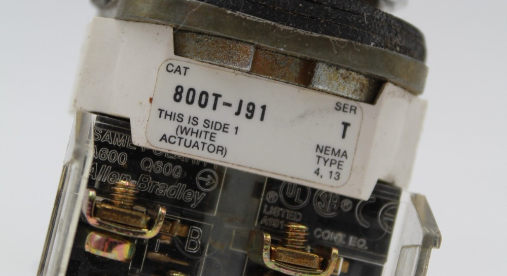 Allen-Bradley 800T-J91 3-Position Selector Switch