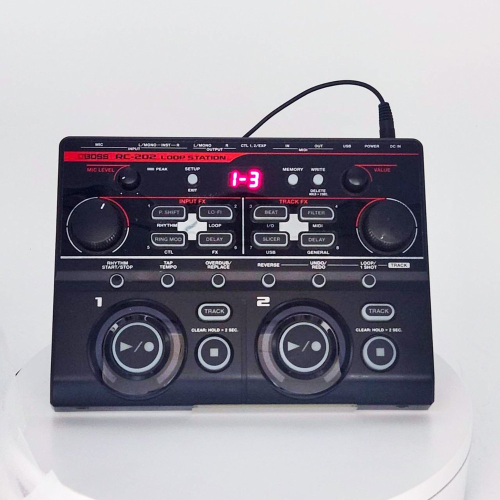 BOSS RC-202 Loop Station Tabletop Multi-Effects Pedal Tested Good Condition