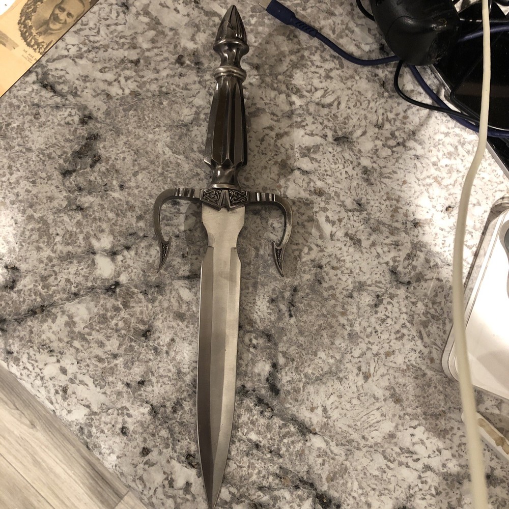 fantasy knife dagger