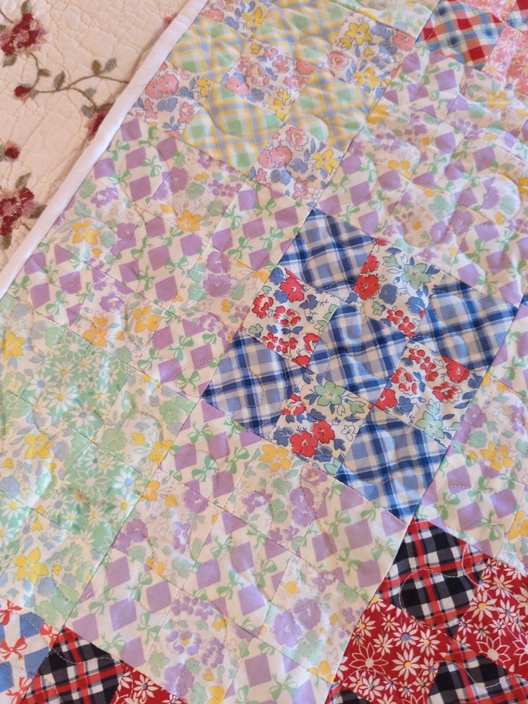 Hand Made Patchwork 9 Patch Quilt Hand Pieced Machine Quilted Lap Crib 36 X 41