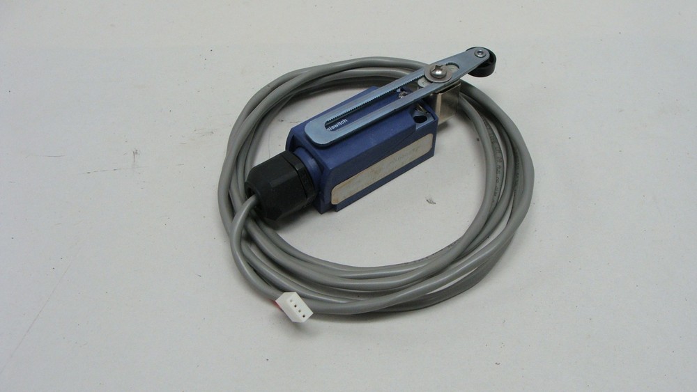 Telemecanique Limit Switch ZCP21 NOS