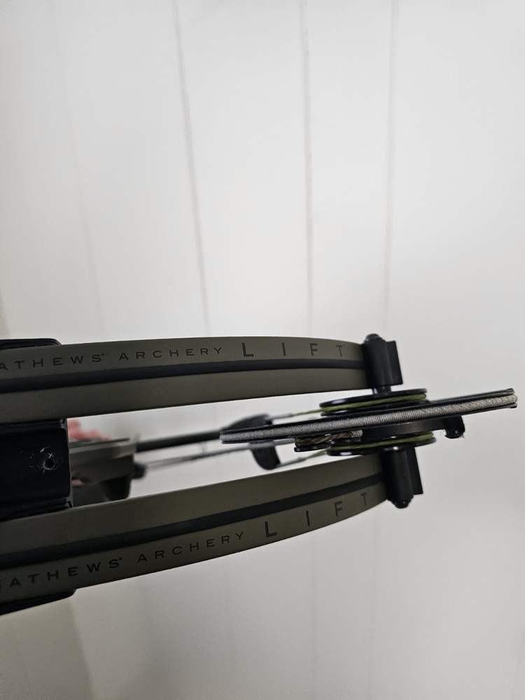 Mathews Lift 29.5 Compound Bow