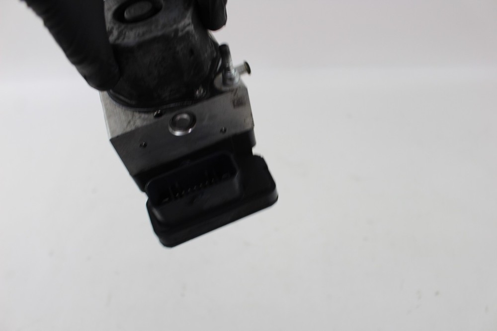 2012 12 Harley CVO Road Glide FLTRXSE Abs Control Module Pump