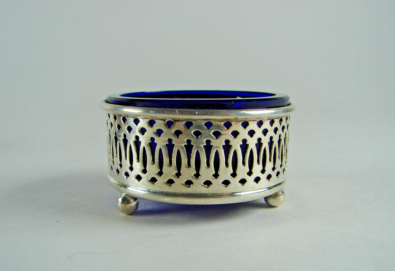 2 Antique Sterling Silver Salt Cellars with Cobalt Glass Liner & Salt Spoons