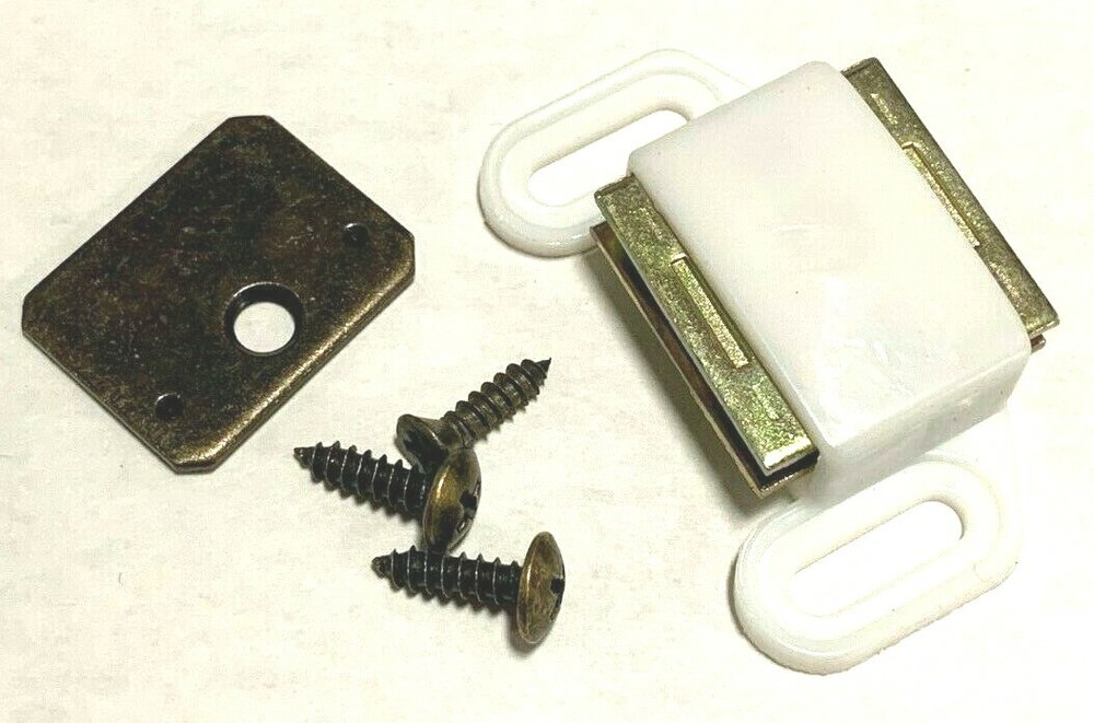 Amerock BP3473W Magnetic Catch - White