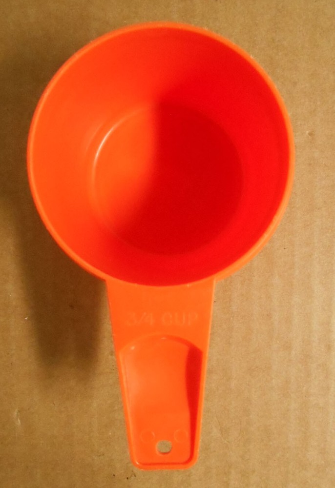 Tupperware Orange Measuring Cup 3/4 cup #762 C16