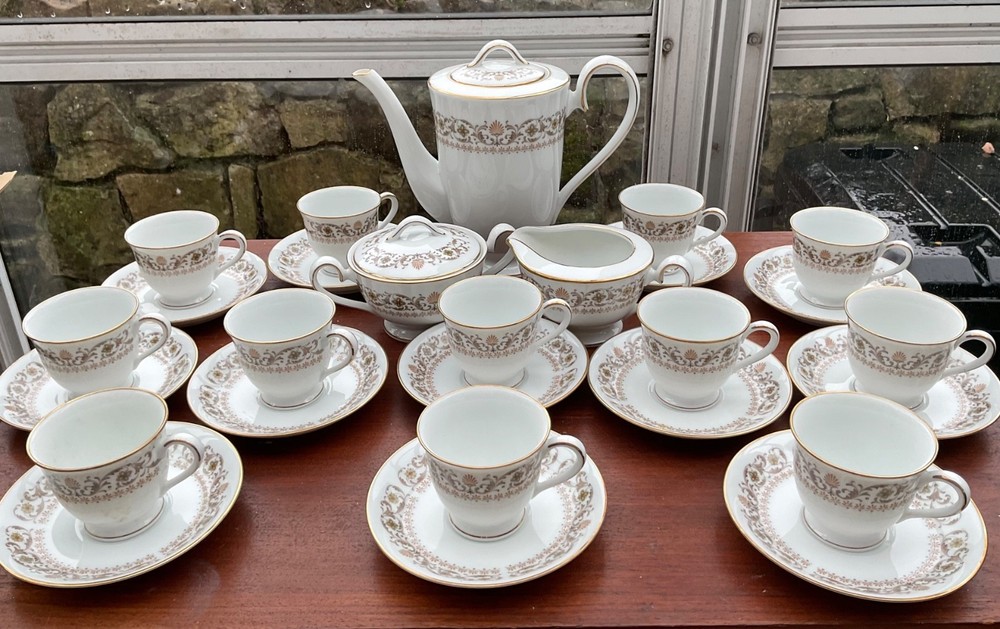 Noritake Westbury 6952 Complete Coffee set.  27Pc Tea set. Demitasse cups