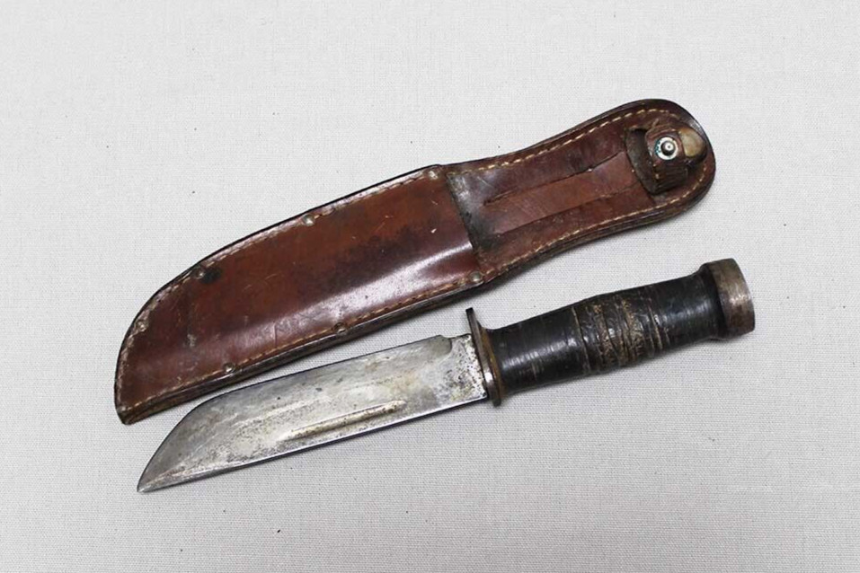 US WW2 Cattaraugus Fighting Knife . DWU1062