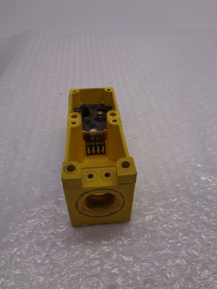 BANNER DL SCANNER BLOCK (AS PICTURED) UNMP