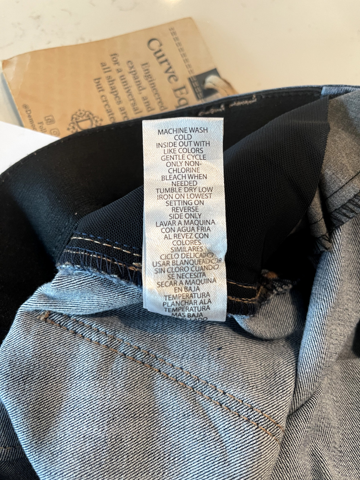 NEW WITH TAGS DEMOCRACY SIZE 12 STRAIGHT LEG BLUE DENIM JEANS MEDIUM WASH