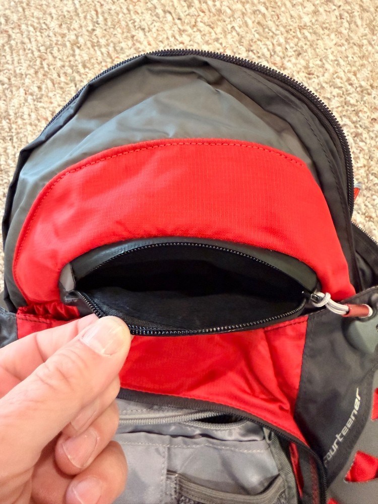 CAMELBAK FOURTEENER 1851 CUBIC INCH HYDRATION BACKPACK MULTIPLE POCKETS RED