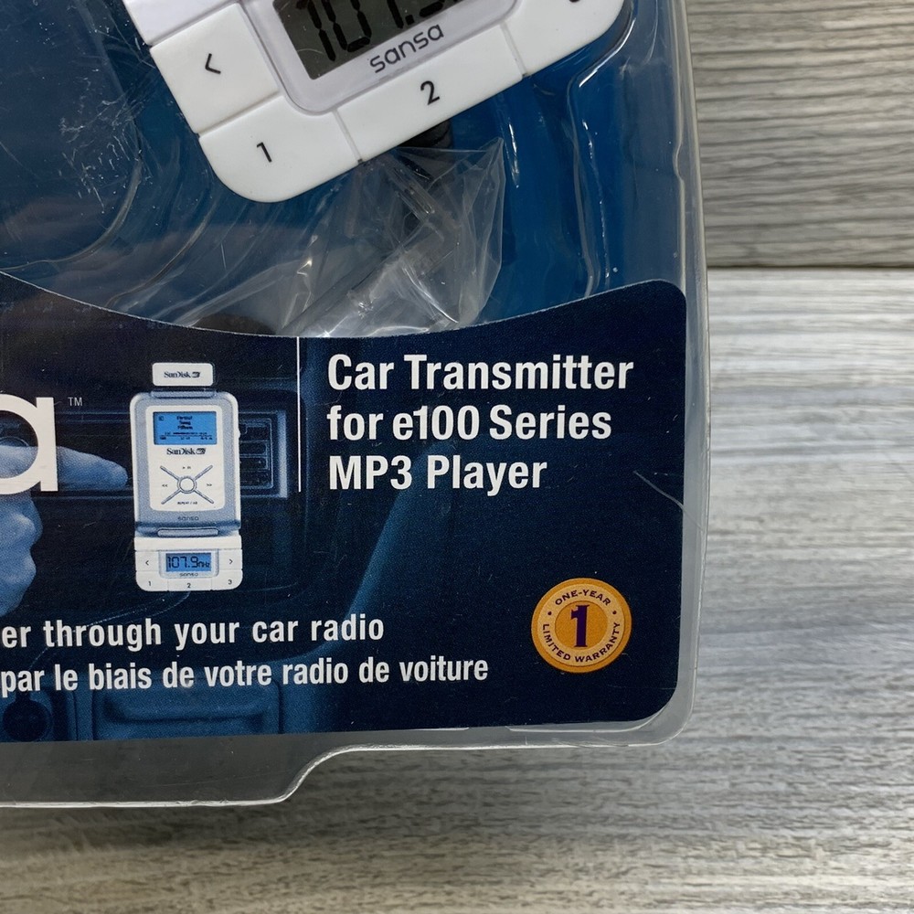 SanDisk Sansa e100 series mp3 player car transmitter New Sealed