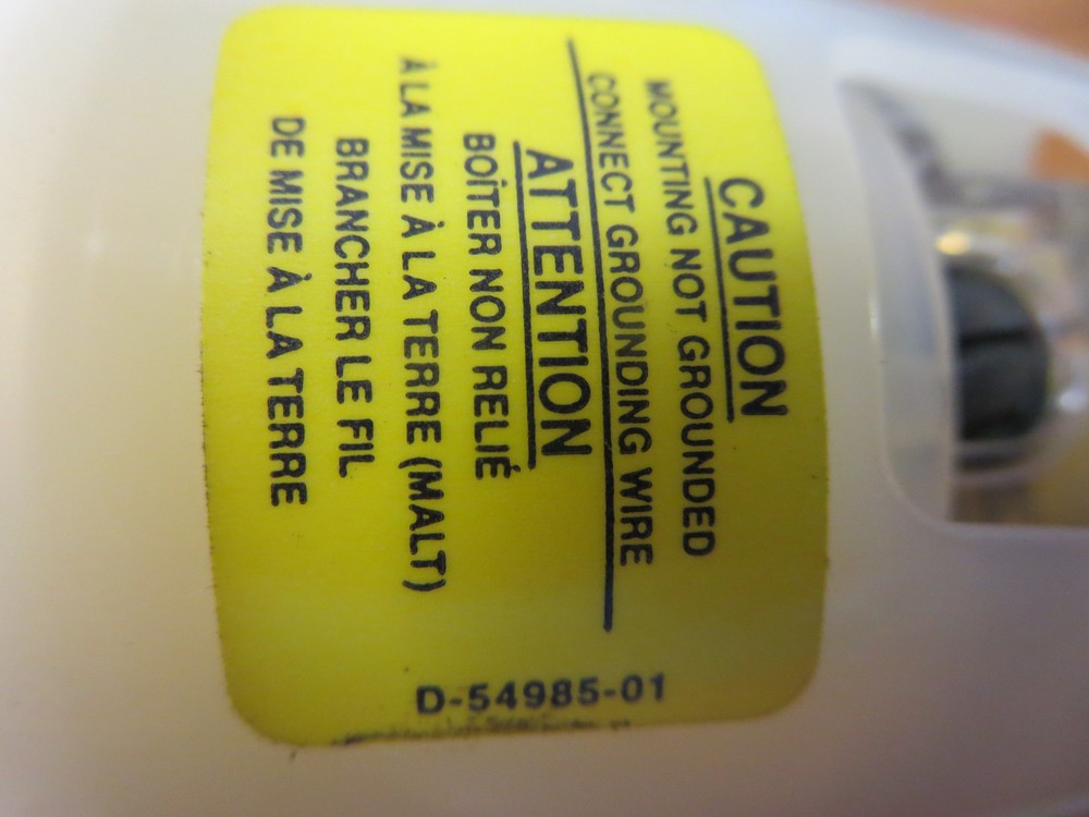 Hubbell D-54985-01 Plug