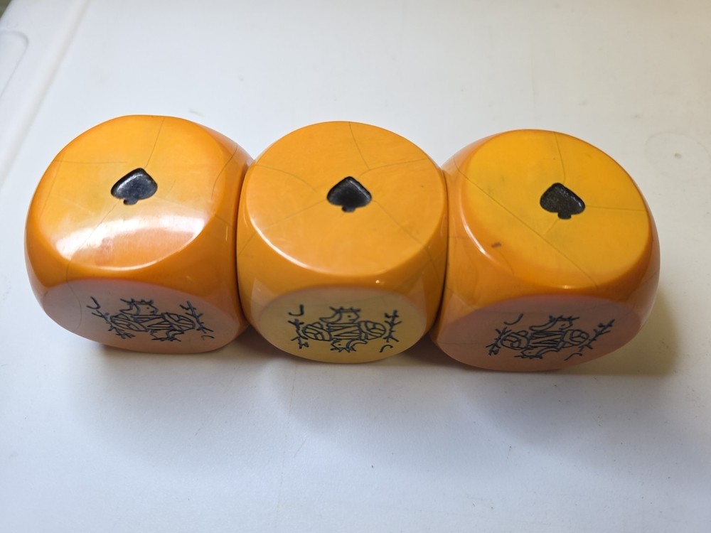 Bakelite Poker Dice 2" Jumbo • 3 Pieces