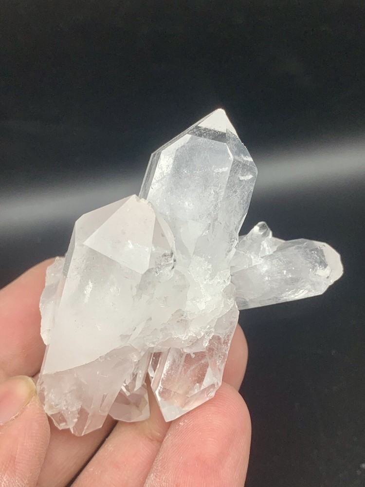 394 Carats Clear Quartz Cluster Specimen.