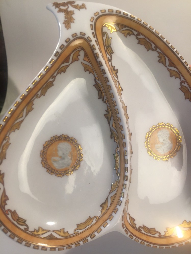 Cameo Brooch Divided Porcelain Dish