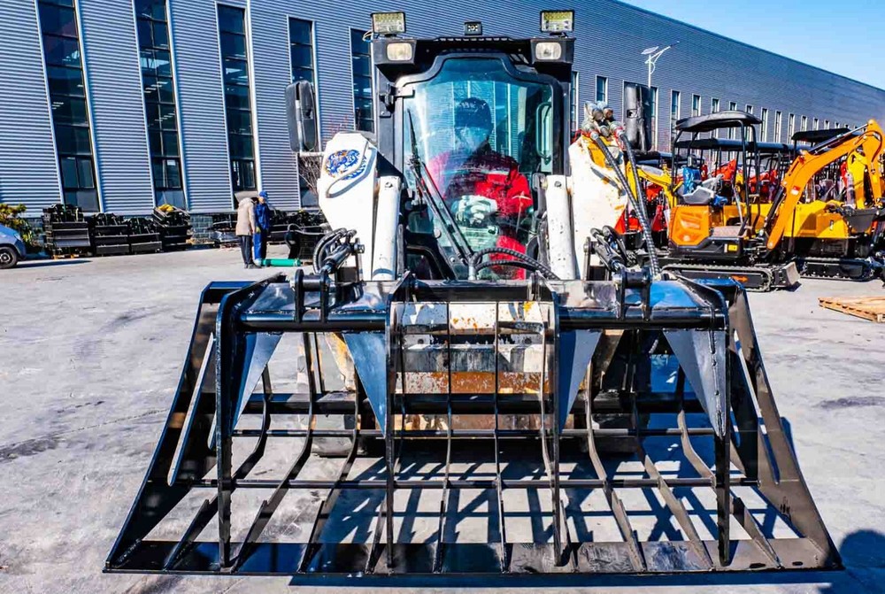 72" Rake Root Clam Grapple with Teeth Attachment Bobcat Skid Steer