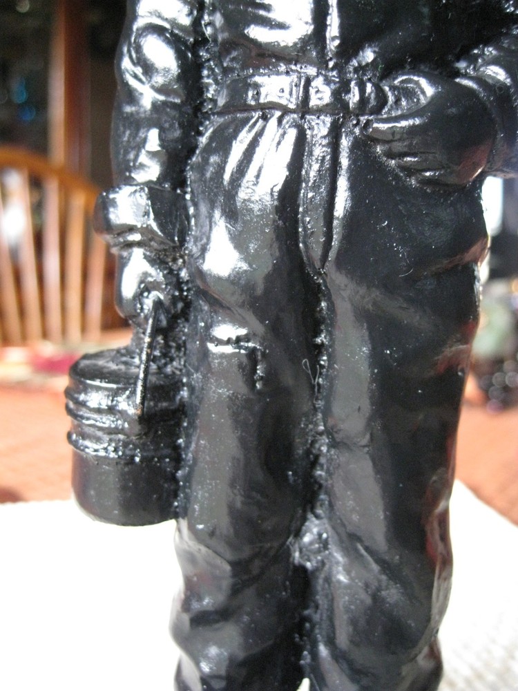 🇺🇸 😃 ⚒️ 🔥 vintage coal miner statue