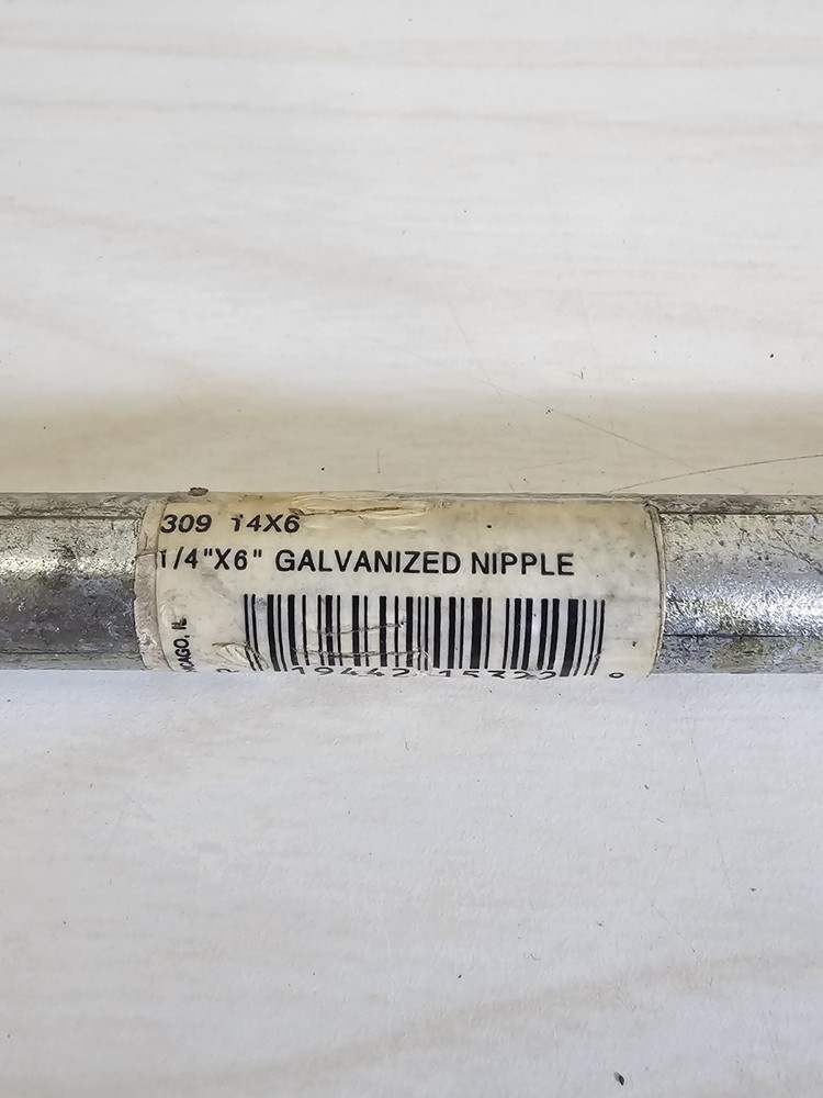 Pipe Fitting Galvanized Nipple 1/4 x 6