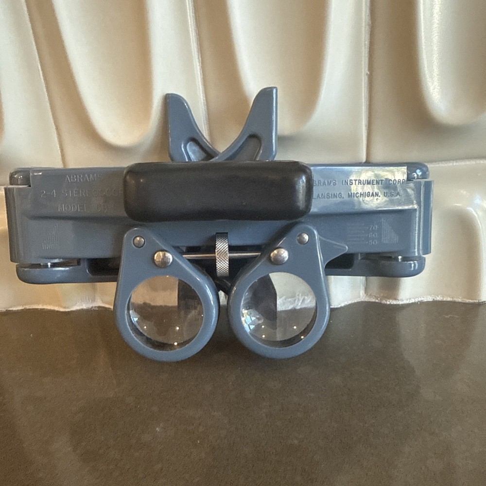 Vintage Abrams 2-4 Stereoscope Model CB-1 w/Hard Plastic Case