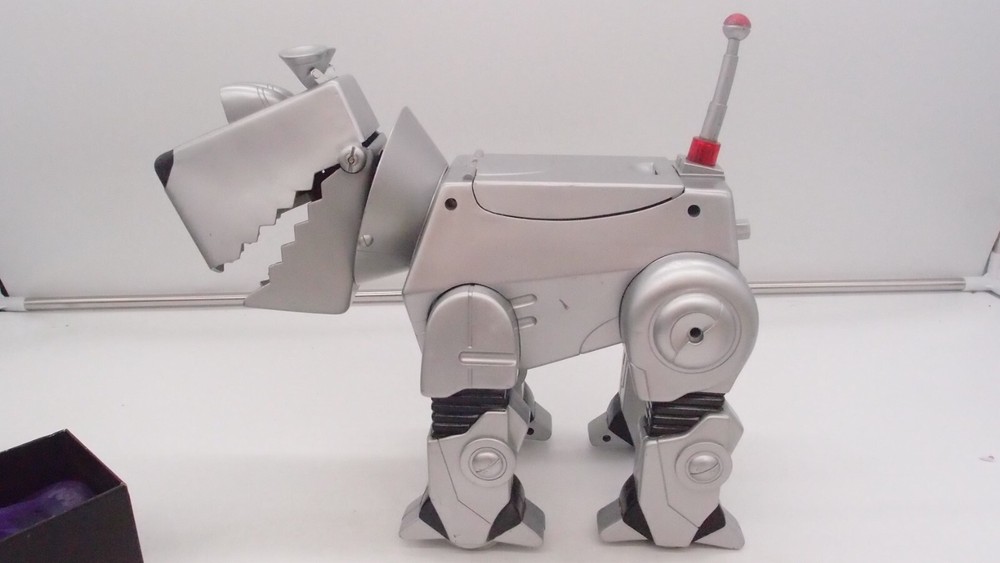 Mega Byte The Hound Droid (Wow wee, 1999)