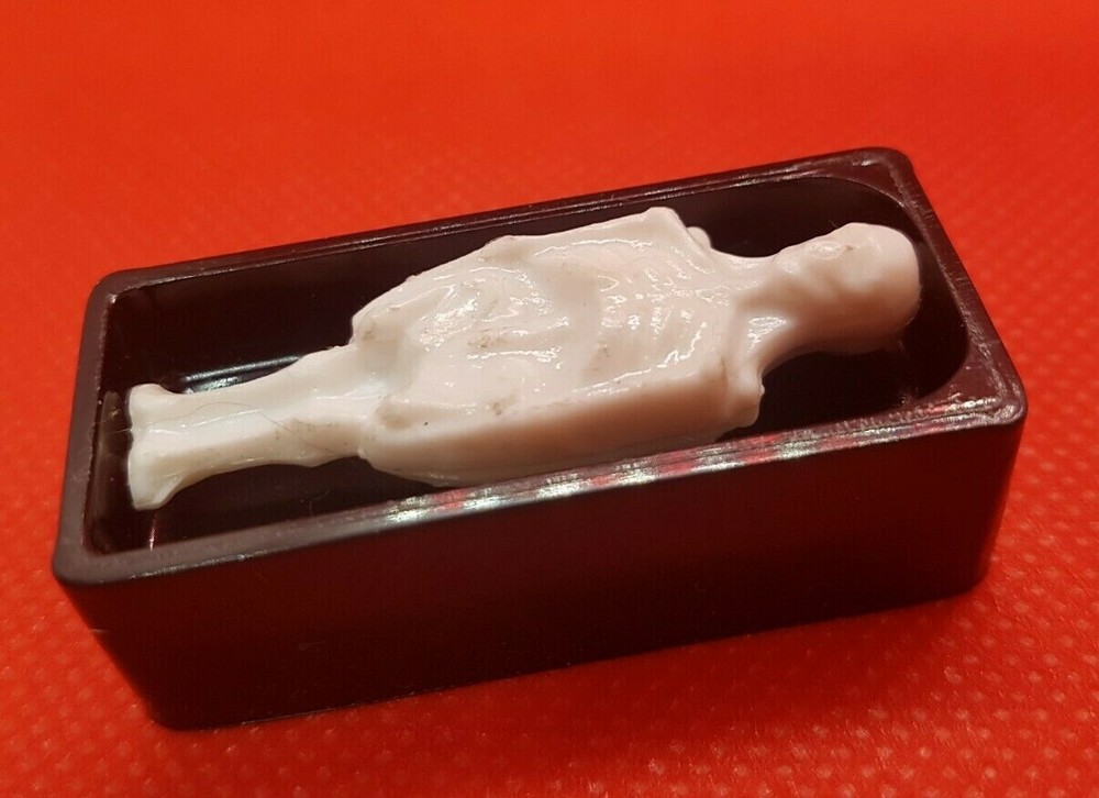 I.M. Bones Skeleton Trick & Crazy Cube 2 magic trick combo new in package!