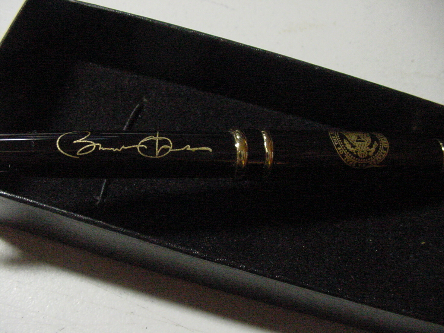 Presidential seal President BARACK OBAMA BLACK Ballpoint Pen - Free Shipping