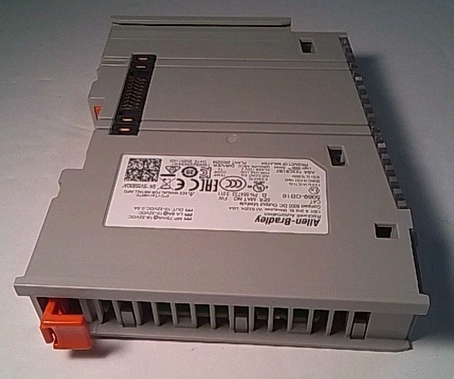 Allen Bradley 5069-OB16, Ser. B, 564733 Compact 5000 DC Output Module