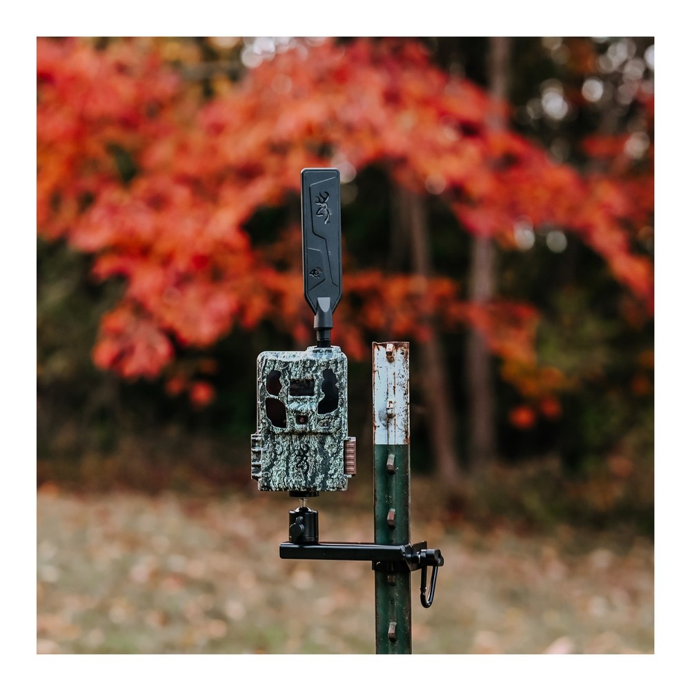 Browning Defender Wireless Pro Scout Max HD Trail Camera Bundle HUNTING