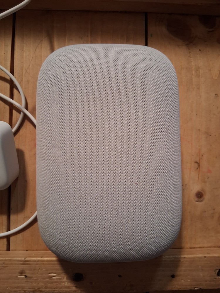 Google Nest Audio GXCA6 Chalk Multi Language Mini Bluetooth Speaker Works