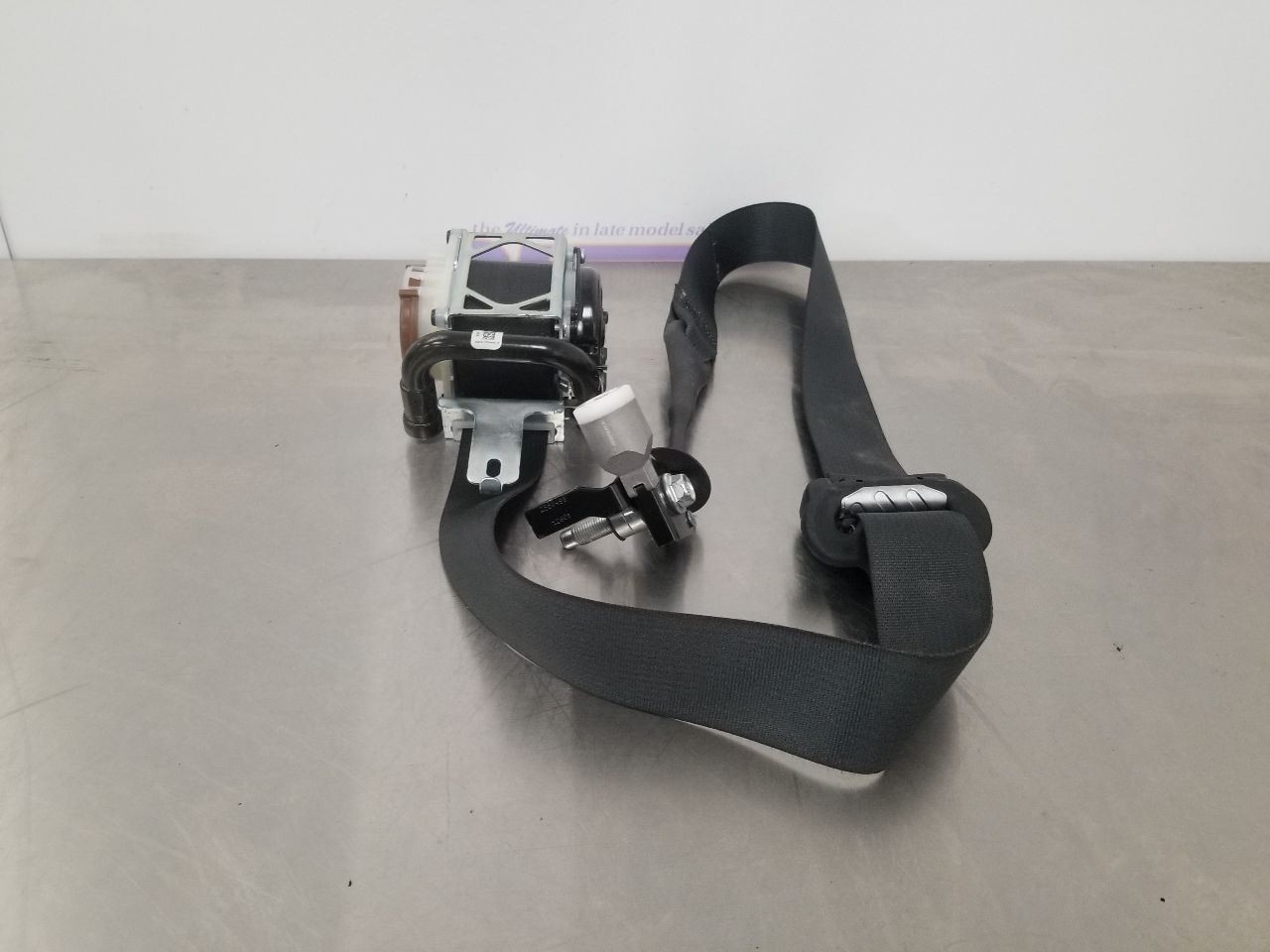 22 2022 NISSAN FRONTIER CREW CAB OEM DRIVER LEFT FRONT SEAT BELT RETRACTOR BLACK