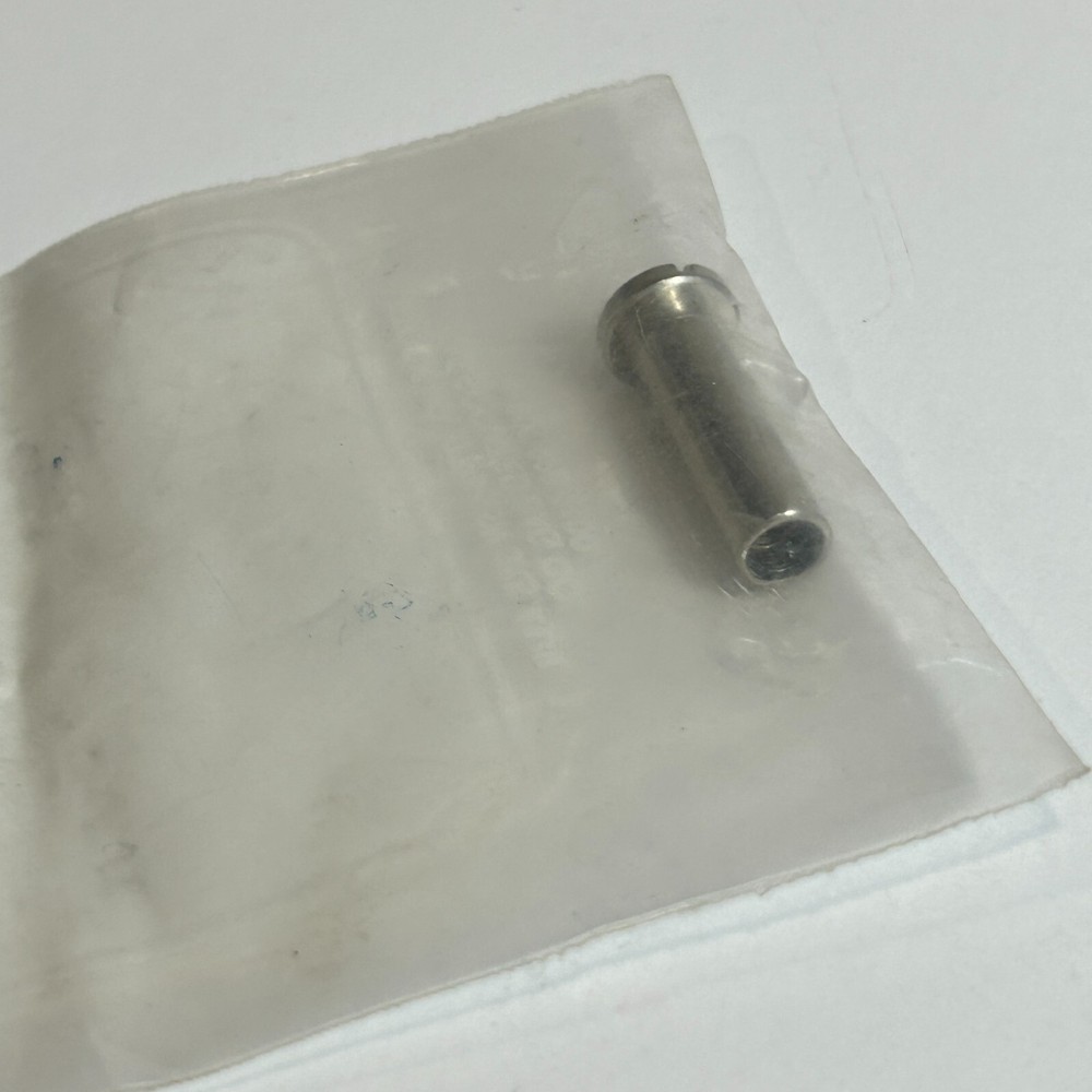 NEW BINKS - TRIGGER STUD - 54-4359 (D482)