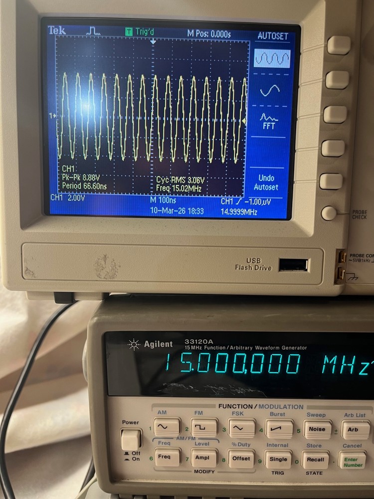 Agilent 33120A 15 MHz Function / Arbitrary Waveform Generator