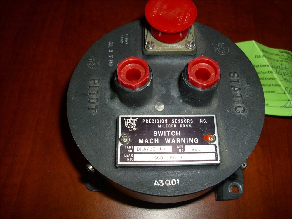 Learjet Warning Switch, P/N DRA76C-13, 6600186-3 Mach