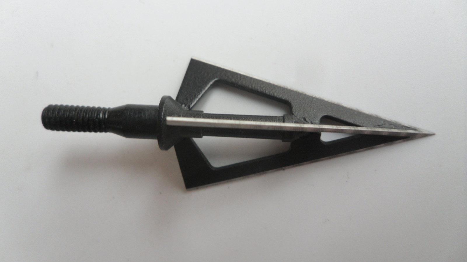 12Pcs Hunting Broadheads Stainless Steel Black Whirlwind 3-Blade Cut Arrow Tip