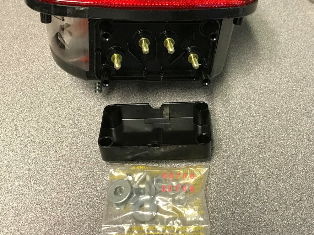 5014Y106 Signal-Stat 5"x 6" Red/Clear Rectangular Stud Mount Tail Light, New