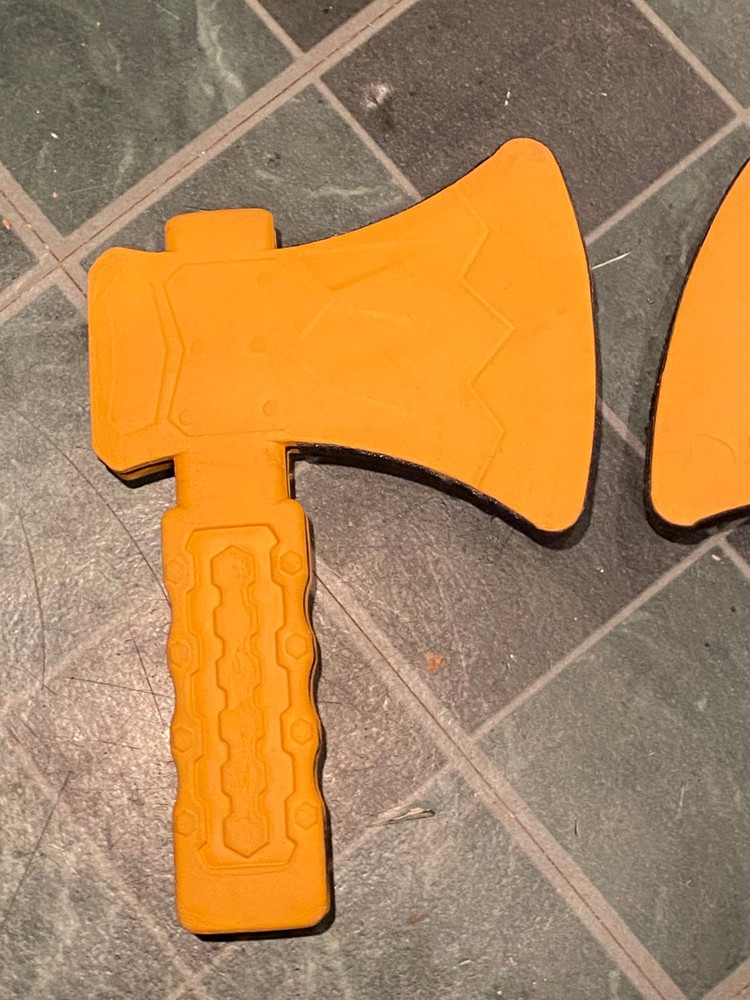 2 Foam Throwing Axe Replacements For Axe Throwing Game *Pre-Owned* o2