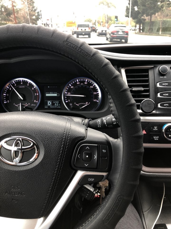 Cameleon Cover Silicone steering wheel cover Maximum Grip For Car,SUV 14" To 16"