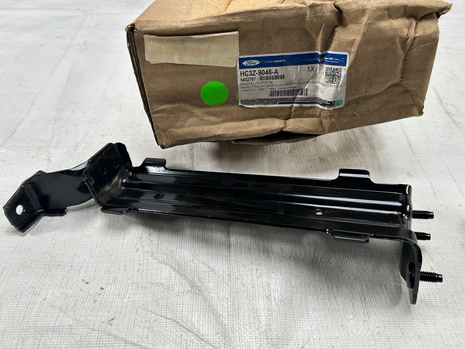 New 2017-2025 Genuine Ford F-250 Bracket Fuel Tank HC3Z-9046-A