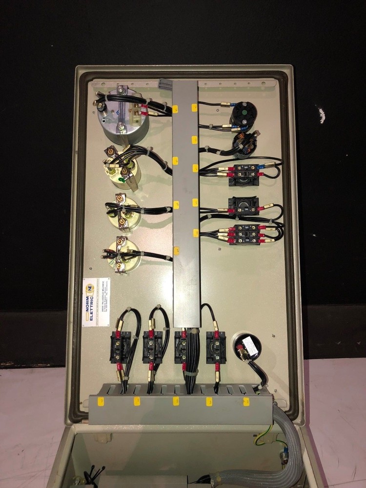 Deutz TD 226 B6 Generator , Generator Instrument Control Panel
