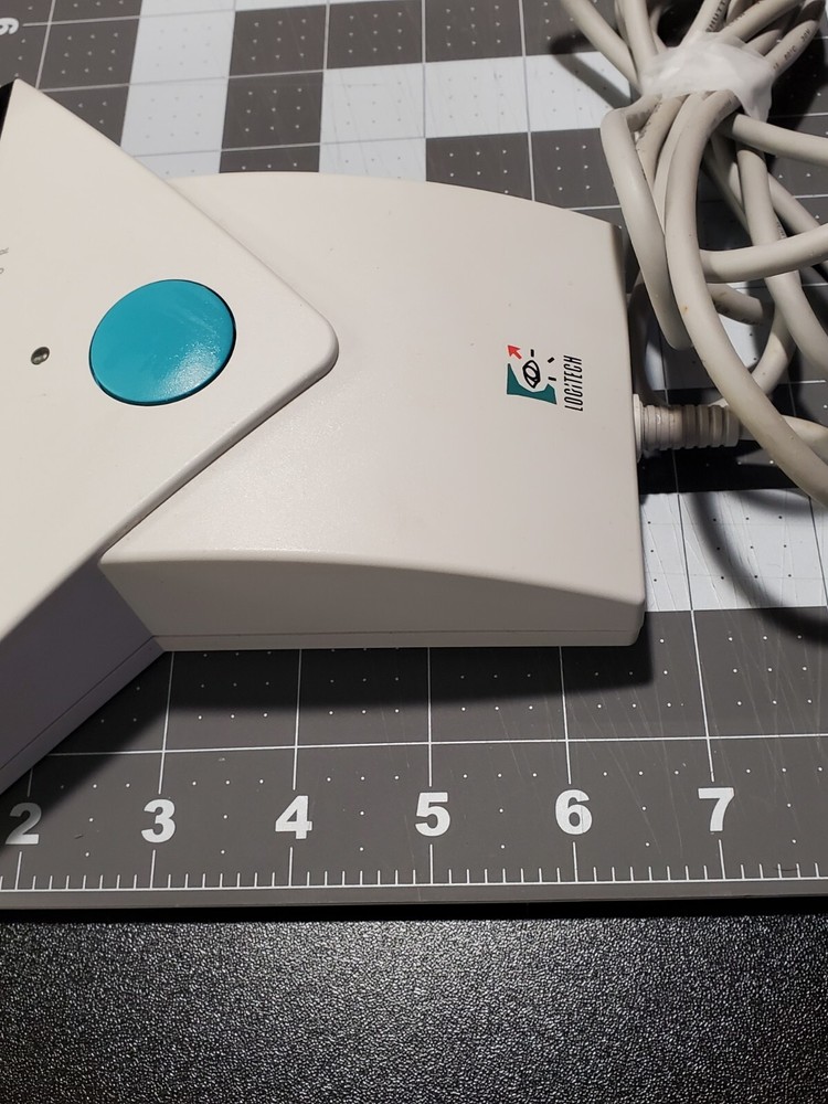 Vtg Handheld LOGITECH SCANMAN COLOR 2000 (Untested)