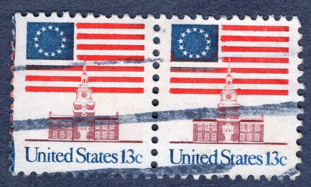 1975 Stamp #1622 Pair Flag Independence Hall Used