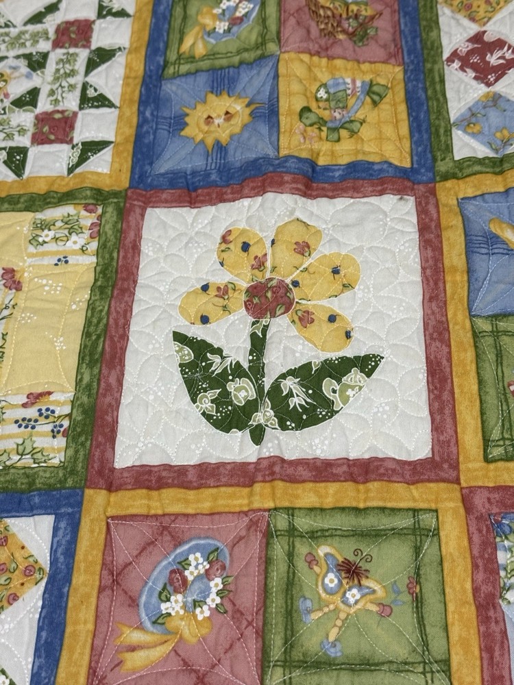 Beautiful spring-summer inspired sampler quilt